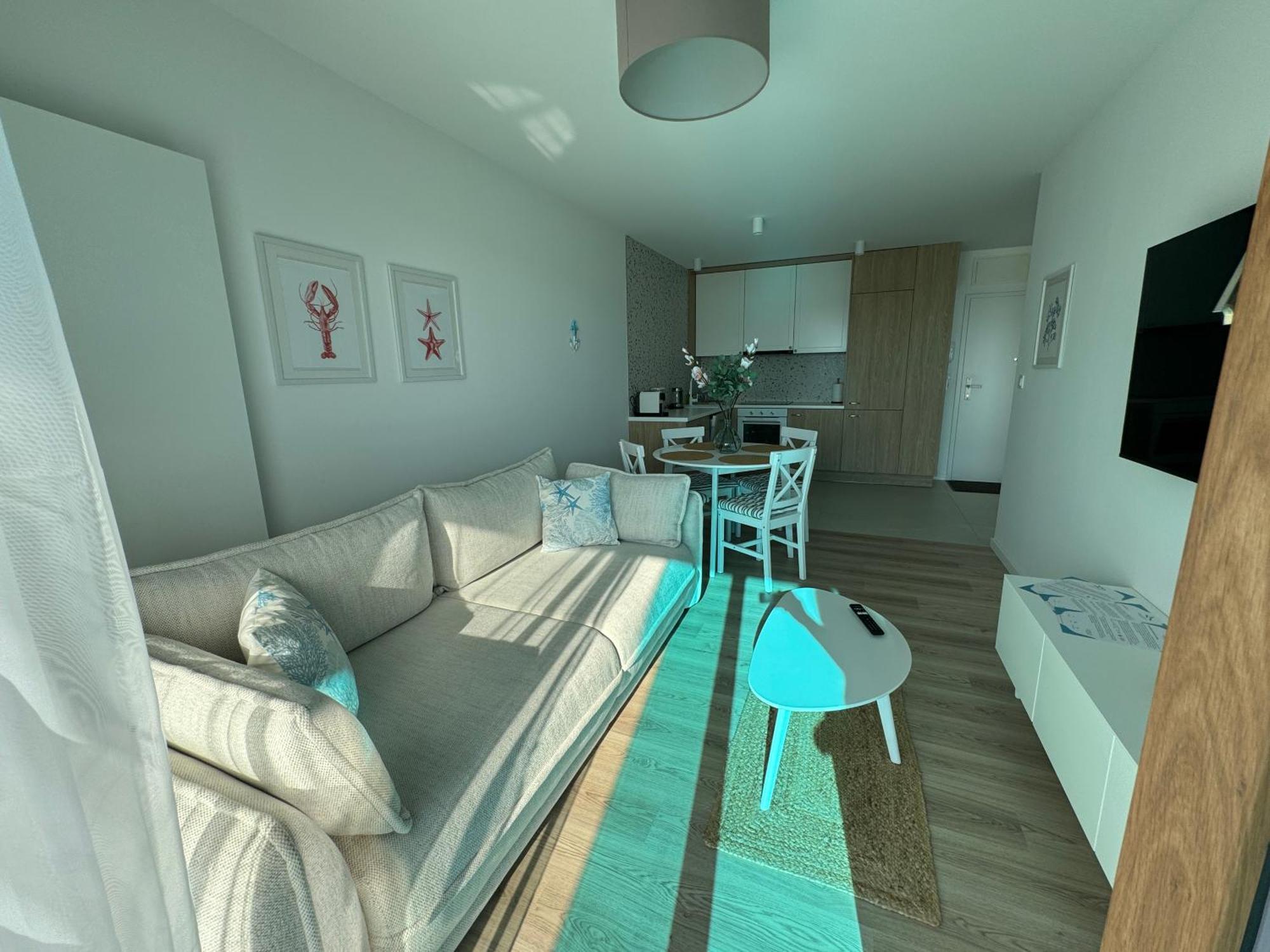 4Summer Kolobrzeg Apartamenty White Blue Sauna & Fitness & Parking 100 Metrow Do Pieknej Szerokiej Piaszczystej Plazy, Wspanialy Widok Z Duzego Tarasu! 100 Meter Zu Einem Schoenen Breiten Sandstrand, Herrliche Aussicht Von Einer Grossen Terrasse! Екстериор снимка