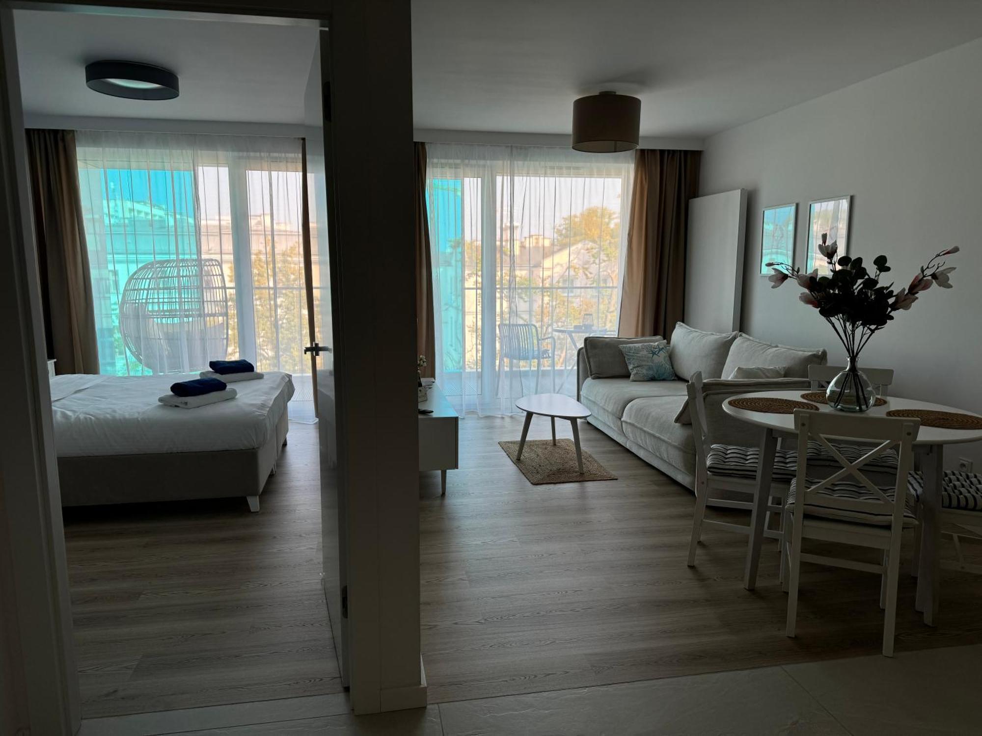 4Summer Kolobrzeg Apartamenty White Blue Sauna & Fitness & Parking 100 Metrow Do Pieknej Szerokiej Piaszczystej Plazy, Wspanialy Widok Z Duzego Tarasu! 100 Meter Zu Einem Schoenen Breiten Sandstrand, Herrliche Aussicht Von Einer Grossen Terrasse! Екстериор снимка