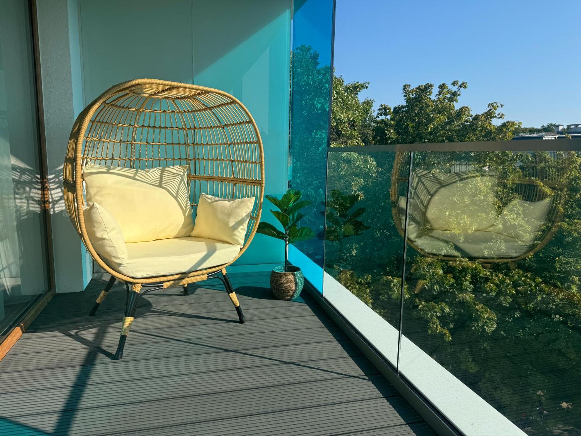 4Summer Kolobrzeg Apartamenty White Blue Sauna & Fitness & Parking 100 Metrow Do Pieknej Szerokiej Piaszczystej Plazy, Wspanialy Widok Z Duzego Tarasu! 100 Meter Zu Einem Schoenen Breiten Sandstrand, Herrliche Aussicht Von Einer Grossen Terrasse! Екстериор снимка